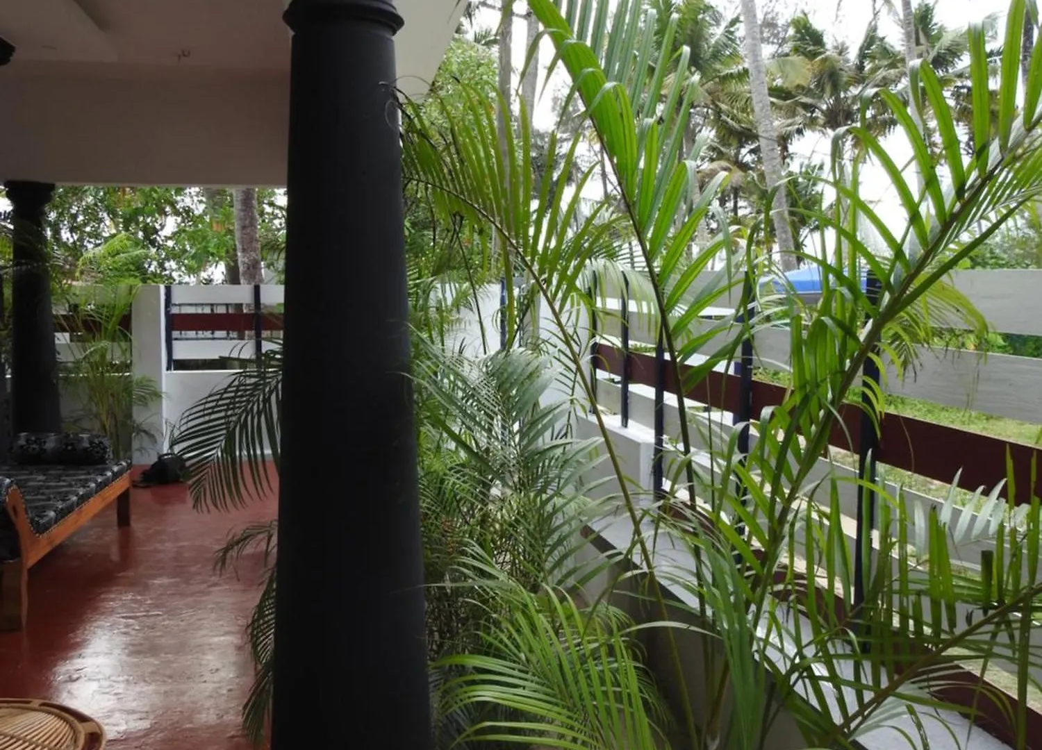 Couette-café Shoreline Marari Beach Villa At Golden Beach Mararikulam Alappuzha