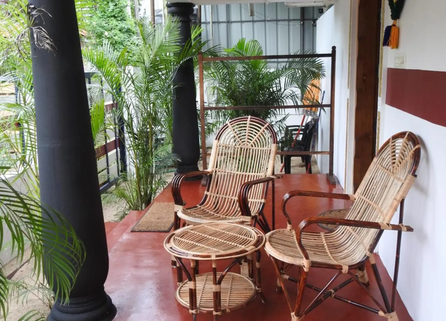 Shoreline Marari Beach Villa At Golden Beach Mararikulam Alappuzha Couette-café