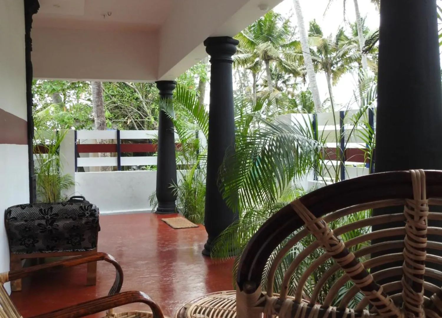 Shoreline Marari Beach Villa At Golden Beach Mararikulam Alappuzha 0*,  India