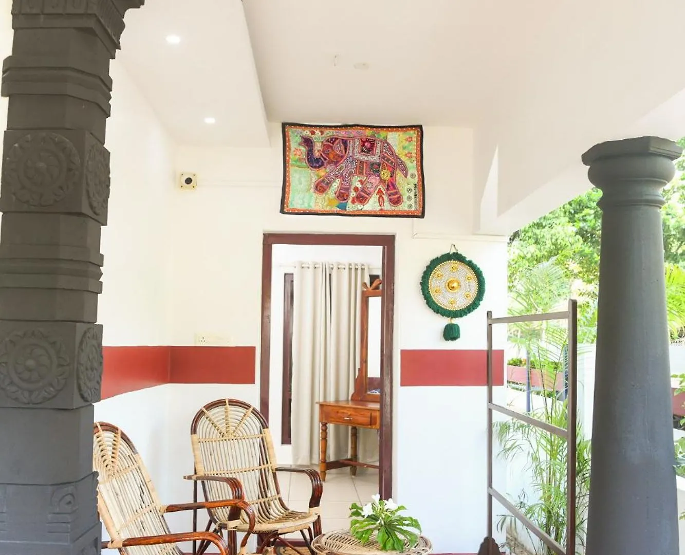 Shoreline Marari Beach Villa At Golden Beach Mararikulam Alappuzha